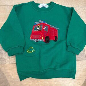 SCALLYWAGS BOYS GREEN CREWNECK SWEATSHIRT FIRE TRUCK FIREMAN 4/5